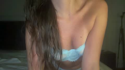 sophiamae online show from July 14, 2026, 4:17 am