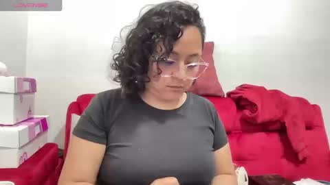 sophiaburton online show from September 11, 2025, 11:16 pm
