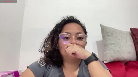 sophiaburton online show from September 15, 2025, 1:38 am