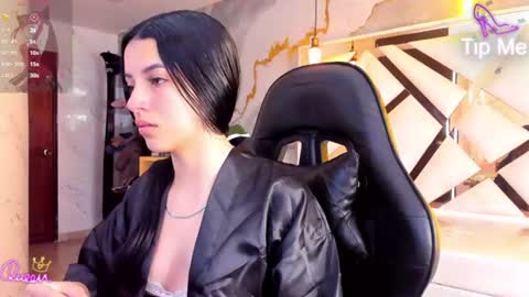sophiadoll_tf online show from June 12, 2026, 1:32 pm