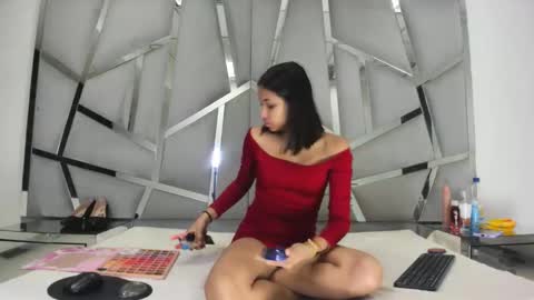 Sophia online show from December 14, 2025, 4:45 pm