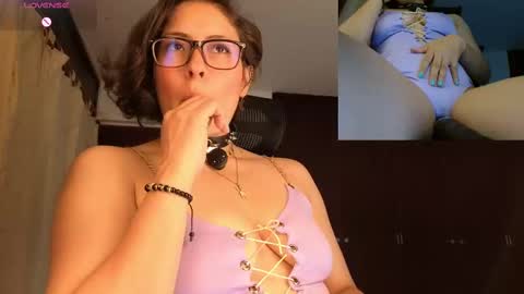 Snapshot of sophiadumont chatting on September 17, 2025, 12:01 am Sophia online show from September 17, 2025, 12:01 am