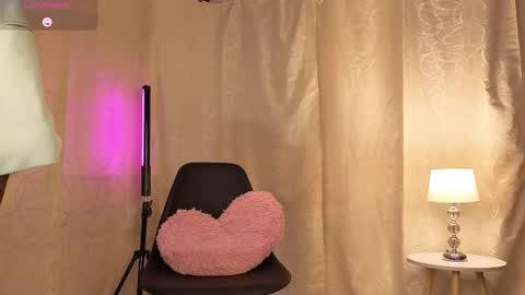 Snapshot of sophiadumont chatting on October 20, 2025, 12:44 am Sophia online show from October 20, 2025, 12:44 am