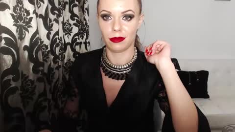 Snapshot of sophiagrimms chatting on December 2, 2024, 5:04 pm sOPHIAbRIMMS online show from December 2, 2024, 5:04 pm
