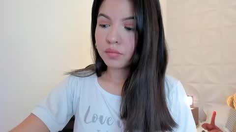 Sophia Howland online show from April 27, 2026, 9:13 pm