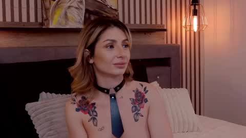 Sophia Lace online show from May 23, 2026, 3:45 am