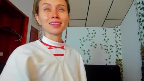 sophiamiller6 online show from March 24, 2026, 12:21 pm