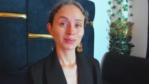 sophiamiller6 online show from March 30, 2026, 12:28 pm