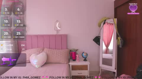 Snapshot of sophiaparker_ chatting on February 6, 2025, 2:26 pm    online show from February 6, 2025, 2:26 pm