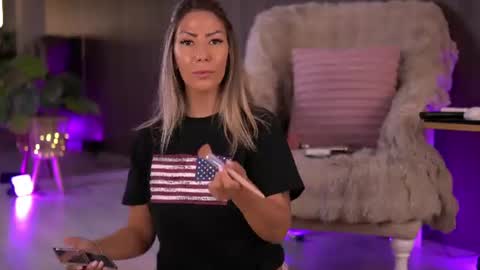 Sophie online show from July 4, 2026, 3:13 am