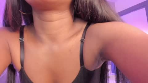 SophiaSmiths online show from May 8, 2026, 11:10 pm