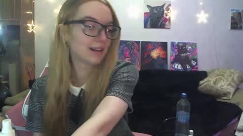 Snapshot of sophiasonata chatting on November 12, 2025, 6:41 pm SophiaSonata online show from November 12, 2025, 6:41 pm