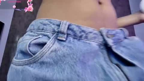 Snapshot of sophiasweet__ chatting on October 18, 2025, 12:17 pm Sophia online show from October 18, 2025, 12:17 pm