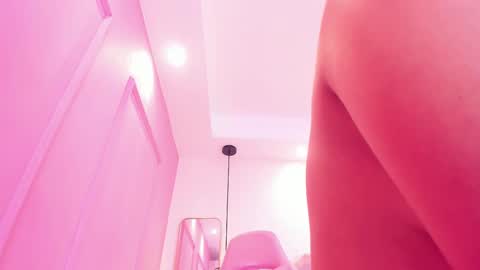 Snapshot of sophiawhite__ chatting on February 24, 2025, 4:36 pm SOPHIA online show from February 24, 2025, 4:36 pm