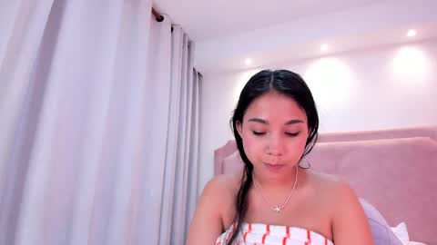 Snapshot of sophiawhite__ chatting on February 26, 2025, 7:38 pm SOPHIA online show from February 26, 2025, 7:38 pm