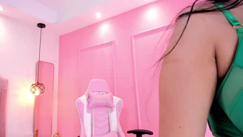 Snapshot of sophiawhite__ chatting on February 28, 2025, 7:46 pm SOPHIA online show from February 28, 2025, 7:46 pm