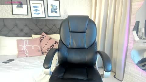 sophie__blare online show from May 14, 2026, 7:20 pm