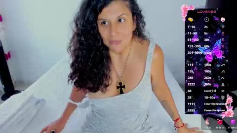 Snapshot of sophie__walker chatting on September 24, 2025, 6:11 pm Sophia  online show from September 24, 2025, 6:11 pm