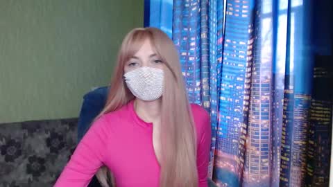 Sophie online show from February 12, 2026, 1:06 pm