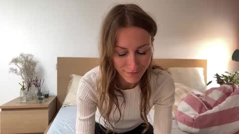 sophie_amalia online show from September 30, 2025, 12:21 pm