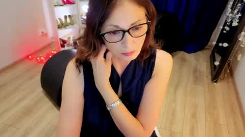 Snapshot of sophie_caring chatting on April 13, 2026, 11:59 am Sophie online show from April 13, 2026, 11:59 am