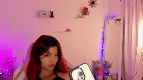 sophie doll online show from January 21, 2025, 8:11 pm