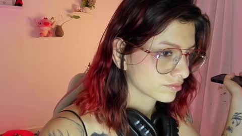 sophie doll online show from January 28, 2025, 8:36 pm