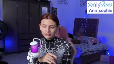 sophie doll online show from October 28, 2025, 8:11 pm