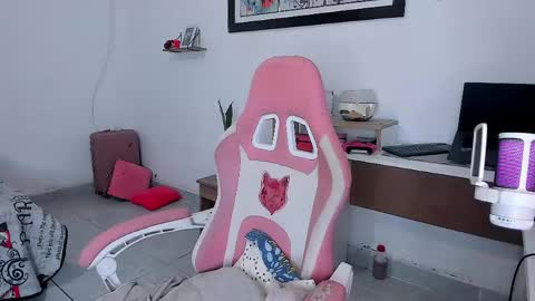 sophie doll online show from May 21, 2026, 9:11 pm