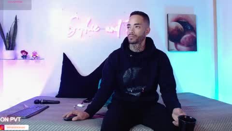 SOPHIE - FOXX online show from May 7, 2026, 11:59 am