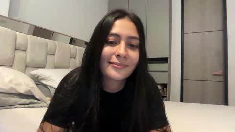 Sophie online show from May 2, 2026, 8:58 pm