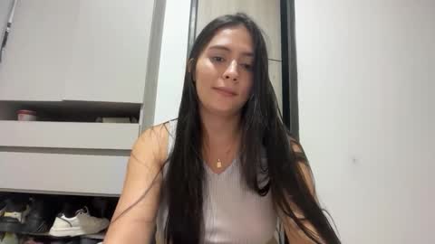 Sophie online show from May 22, 2026, 3:46 am