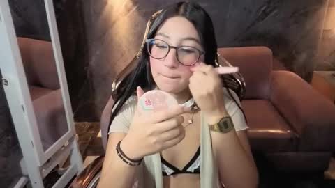 sophie_jones_b online show from February 11, 2026, 12:43 pm