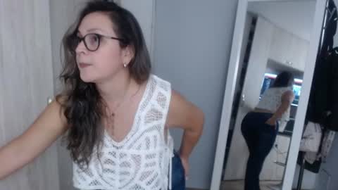 Sofa online show from June 11, 2026, 2:53 am
