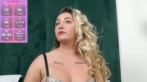 sophie_maeve online show from October 29, 2025, 6:04 am