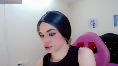 sophie_miaa online show from December 1, 2024, 4:29 pm