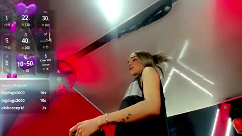 sophie_miaa online show from March 11, 2025, 9:56 am