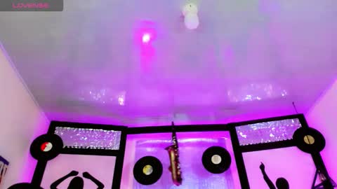 sophie_miaa online show from September 15, 2025, 11:43 am