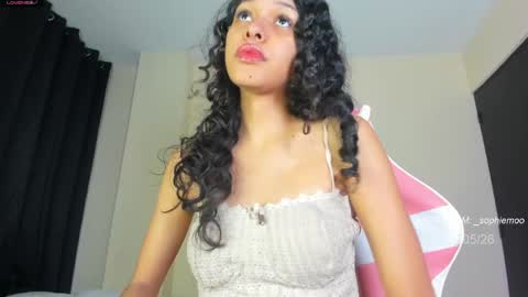 Sophie online show from May 14, 2026, 12:56 pm
