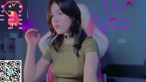 sophie_nomenal_ online show from February 20, 2026, 11:43 am