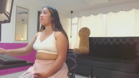 sophie_reed_ online show from December 16, 2025, 7:19 pm