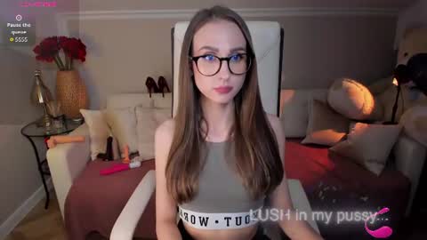 Sophie online show from June 28, 2026, 11:05 am