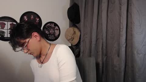 sophie_ross1 online show from December 5, 2025, 12:30 am