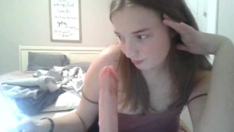 Sophie Bateman online show from February 19, 2025, 4:12 am