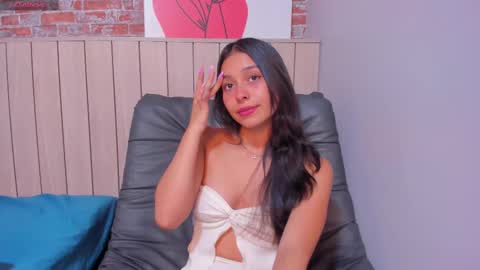 Sophie online show from February 21, 2025, 6:37 pm