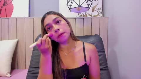 Sophie online show from June 2, 2026, 12:29 pm