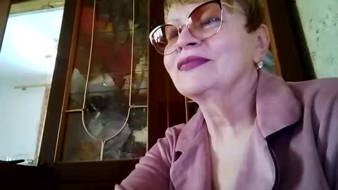 Snapshot of sophieburnsx chatting on May 28, 2026, 9:06 am SophieBurnsX online show from May 28, 2026, 9:06 am