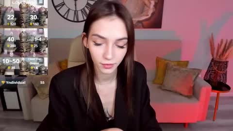 Sophie online show from December 8, 2024, 3:45 pm
