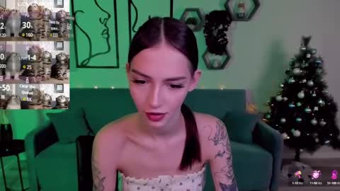 Sophie online show from January 4, 2025, 10:49 am