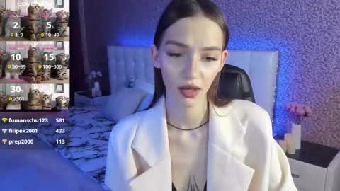 Sophie online show from January 30, 2025, 11:44 am